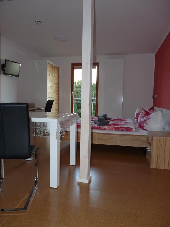 Pension Haense Weimar  Ruang foto